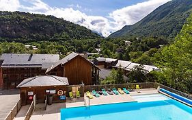Aparthotel Domaine De La Vallée D'ax À 3*